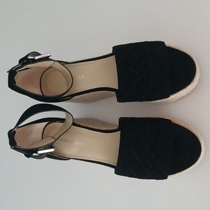 like new Marc Fisher Black Braided Suede Platform Sandles